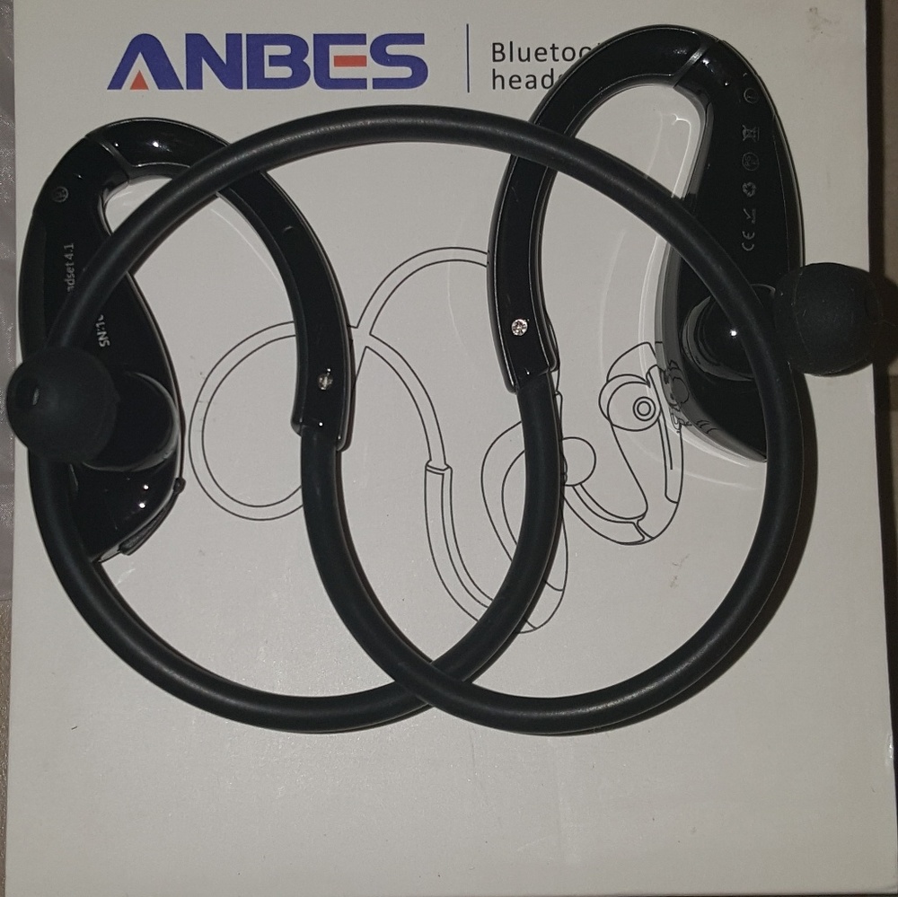 Anbes Bluetooth Headphones (brand new in box)
